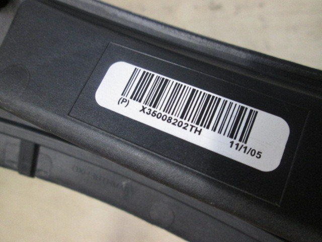 NOTRANJE OKRASNE LETVE  OEM N. X35008106TH ORIGINAL REZERVNI DEL JEEP GRAND CHEROKEE WH WK MK3 (05/2005-08/2008) DIESEL LETNIK 2006