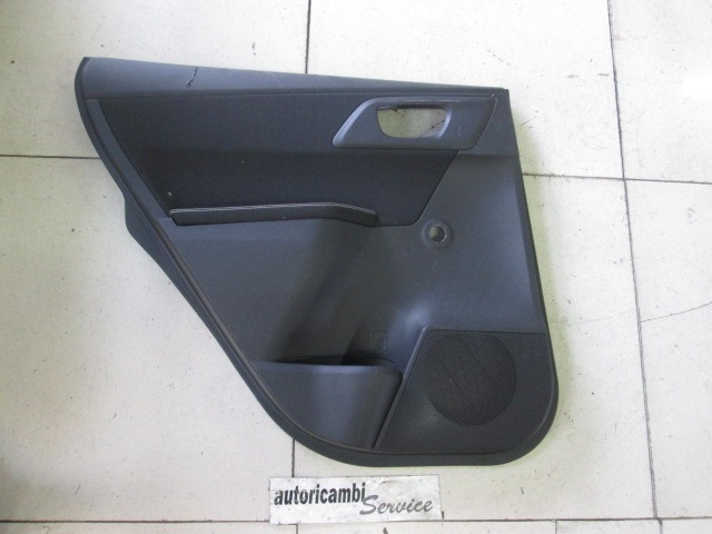 VRATNI PANEL OEM N. PNPSTTYAURISE18MK2BR5P ORIGINAL REZERVNI DEL TOYOTA AURIS E18 MK2 (2012 - 2018) IBRIDO (ELETRICO-BENZINA) LETNIK 2013