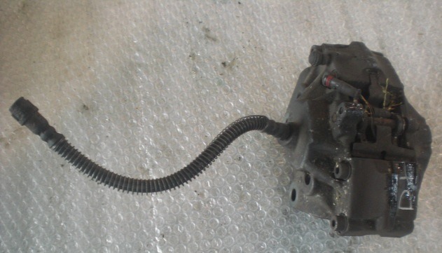 ZADNJE DESNE ZAVORNE CELJUSTI  OEM N. 2204200520 ORIGINAL REZERVNI DEL MERCEDES CLASSE S W220 (1998 - 2006)BENZINA LETNIK 2000