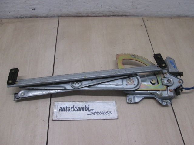 MEHANIZEM DVIGA SPREDNJIH STEKEL  OEM N. 824603 ORIGINAL REZERVNI DEL KIA SORENTO JC MK1 (2002 - 2009) DIESEL LETNIK 2005