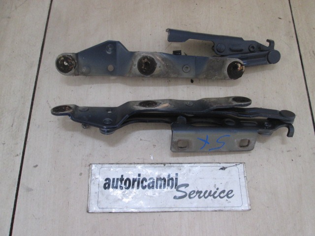 PANTI POKROVA MOTORJA OEM N. 46808141 ORIGINAL REZERVNI DEL LANCIA LYBRA 839 BER/SW (1999 - 2006) DIESEL LETNIK 2001