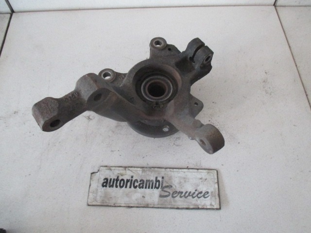 LEVI VRTLJIVI LEZAJ / PESTO KOLESA Z LEZAJEM SPREDAJ OEM N. 8200345944 ORIGINAL REZERVNI DEL RENAULT MODUS F/JP0 (2004 - 2008) BENZINA LETNIK 2005