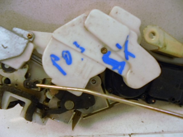 CENTRALNA KLJUCAVNICA ZADJIH LEVIH VRAT OEM N. 9204932 ORIGINAL REZERVNI DEL OPEL AGILA A H00 (2000 - 2008) BENZINA LETNIK 2000