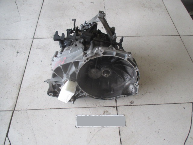 ROCNI MENJALNIK OEM N. 4M5R7F096YA ORIGINAL REZERVNI DEL FORD FOCUS DA HCP DP MK2 BER/SW (2005 - 2008) DIESEL LETNIK 2007