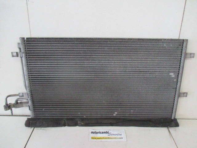 HLADILNIK KLIME OEM N. 3M5H16710CA ORIGINAL REZERVNI DEL FORD FOCUS DA HCP DP MK2 BER/SW (2005 - 2008) DIESEL LETNIK 2007