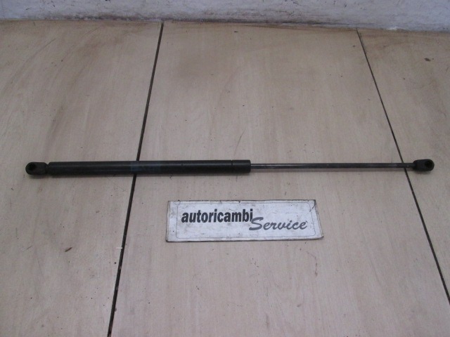 AMORTIZERJI POKROVA MOTORJA  OEM N. 1M0823359A ORIGINAL REZERVNI DEL SEAT LEON 1M1 MK1 (2000 - 2005)DIESEL LETNIK 2005