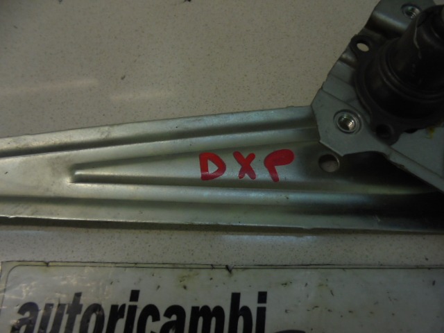 ROCNI SISTEM ZA DVIGOVANJE ZADNJEGA STEKLA  OEM N. 71768019 ORIGINAL REZERVNI DEL FIAT SEDICI FY R (05/2009 - 2014) DIESEL LETNIK 2010