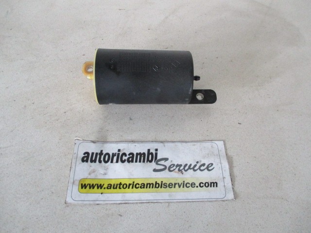 REZERVOAR PODTLAKA  OEM N. 8200034270 ORIGINAL REZERVNI DEL RENAULT MEGANE MK2 BM0/1 CM0/1 EM0/1 KM0/1 LM0/1 BER/GRANDTOUR  (10/2002 - 02/2006) DIESEL LETNIK 2004