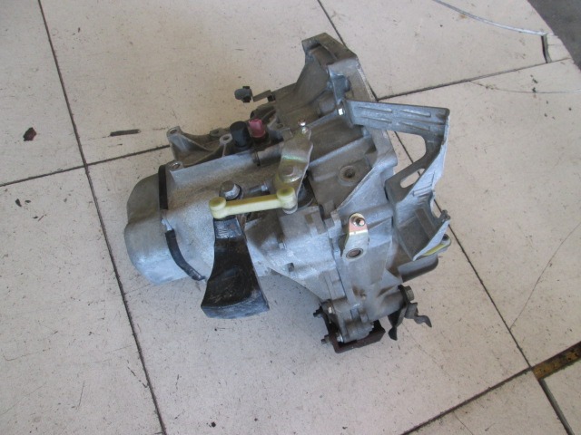 ROCNI MENJALNIK OEM N. 9650882910 ORIGINAL REZERVNI DEL CITROEN C2 (2004 - 2009) BENZINA LETNIK 2005