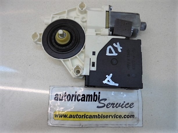 DVIZNI MEHANIZEM SPREDNIH STEKEL  OEM N. 8P0959802H ORIGINAL REZERVNI DEL AUDI A3 MK2 8P 8PA 8P1 (2003 - 2008)DIESEL LETNIK 2006