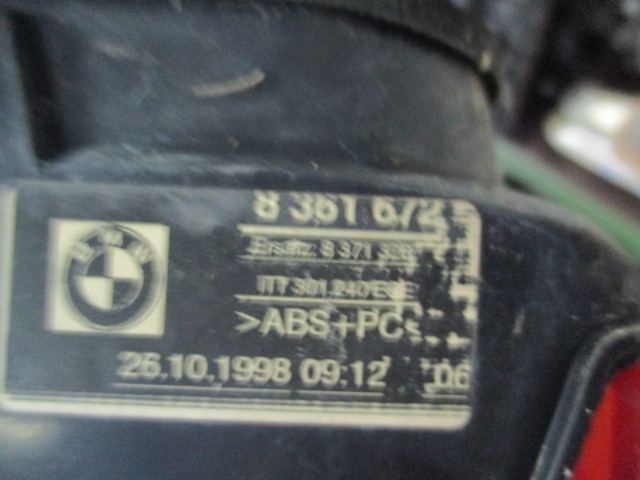 ZADNJI DESNI ZAROMETI OEM N. 8361672 ORIGINAL REZERVNI DEL BMW SERIE 5 E39 BER/SW (1995 - 08/2000) BENZINA LETNIK 1998