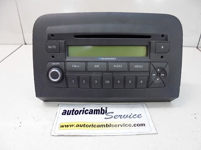 RADIO CD / OJACEVALNIK / IMETNIK HIFI OEM N. 73534323320 ORIGINAL REZERVNI DEL FIAT CROMA 194 MK2 R (11-2007 - 2010) DIESEL LETNIK 2009