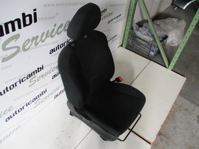 SPREDNJI DESNI SEDE? BLAGO OEM N. SEADTSUIMPREZAGRBR5P ORIGINAL REZERVNI DEL SUBARU IMPREZA GR GH G3 (06/2007 - 04/2013) BENZINA/GPL LETNIK 2009