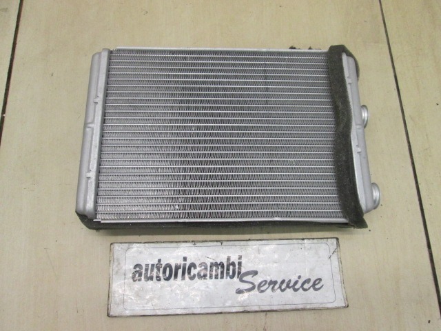 GRELEC RADIATORJA OEM N. 46722928 ORIGINAL REZERVNI DEL FIAT PUNTO 188 MK2 R (2003 - 2011) DIESEL LETNIK 2008