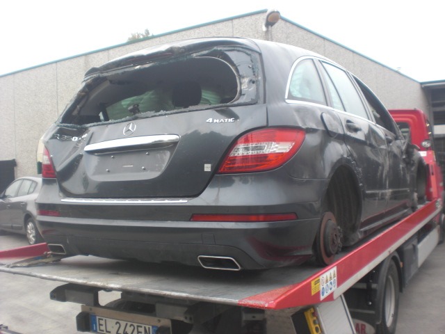 MERCEDES CLASSE R 350 V251 3.0 D 4X4 195KW AUT 5P (2011) RICAMBIO USATO 