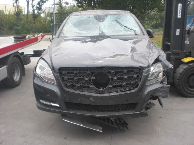 MERCEDES CLASSE R 350 V251 3.0 D 4X4 195KW AUT 5P (2011) RICAMBIO USATO 