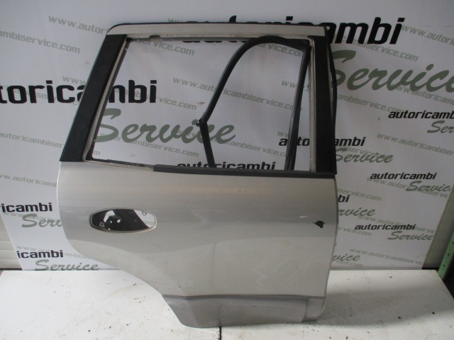 ZADNJA DESNA VRATA OEM N. 7700426110 ORIGINAL REZERVNI DEL HYUNDAI SANTA FE SM MK1 (2000 - 2006) DIESEL LETNIK 2002