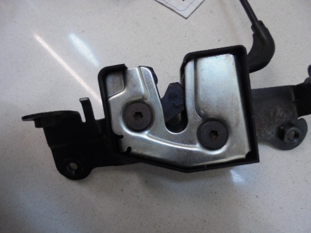 KONZOLE IN SINE SEDEZEV OEM N.  ORIGINAL REZERVNI DEL VOLVO S60 384 MK1 (2001 - 2009) DIESEL LETNIK 2005