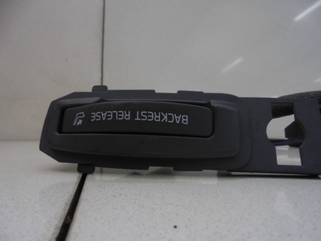 KONZOLE IN SINE SEDEZEV OEM N.  ORIGINAL REZERVNI DEL VOLVO S60 384 MK1 (2001 - 2009) DIESEL LETNIK 2005