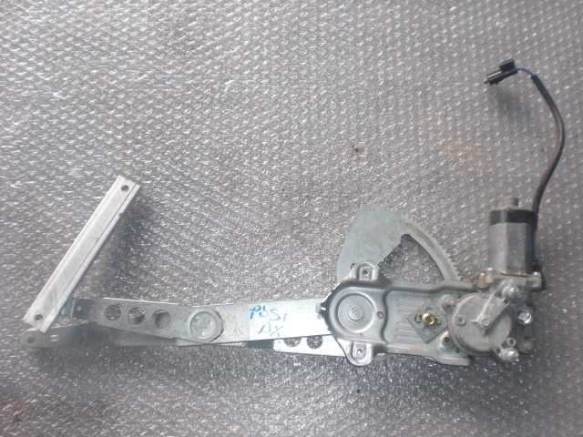 MEHANIZEM DVIGA ZADNJIH STEKEL  OEM N. GNA2670AE ORIGINAL REZERVNI DEL JAGUAR XJ X308 ( 09/1997- 2003)BENZINA LETNIK 1998