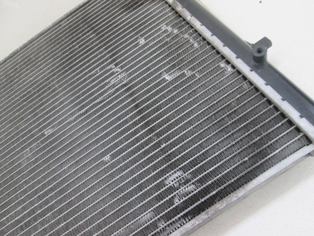 RADIATOR VODE OEM N. 6Q0121253AE ORIGINAL REZERVNI DEL SEAT IBIZA 6L1 MK3 (01/2002 - 01/2006) DIESEL LETNIK 2003