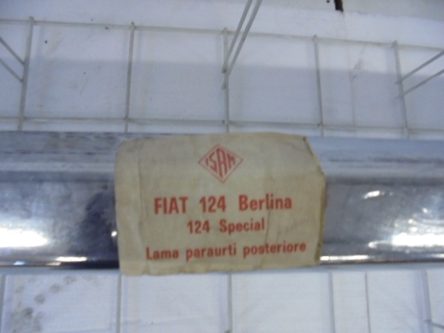 ZADNJI ODBIJAC OEM N. 131815 ORIGINAL REZERVNI DEL FIAT 124 (1966 - 1974)BENZINA LETNIK 1966