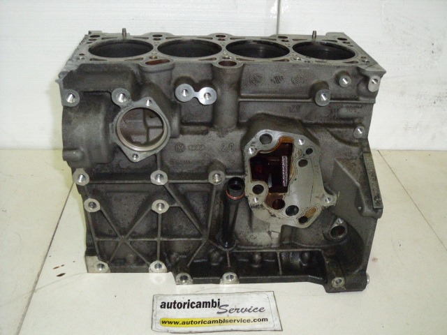 BLOK MOTORJA OEM N. R06D023A ORIGINAL REZERVNI DEL AUDI A3 MK2 8P 8PA 8P1 (2003 - 2008)BENZINA LETNIK 2005