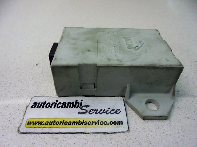 RAZNE KRMILNE ENOTE  OEM N. 2R83-17E694-AB ORIGINAL REZERVNI DEL JAGUAR S-TYPE X200 MK1 (1999 - 2006) DIESEL LETNIK 2005