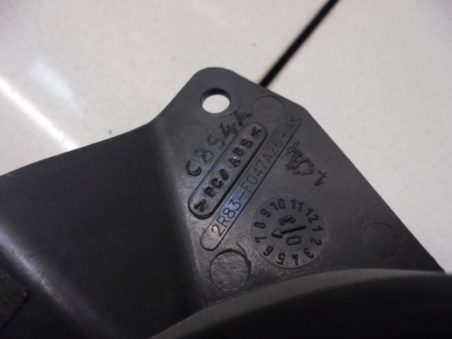 ARMATURNA PLO?CA OEM N. 2R83-F047A26-AK ORIGINAL REZERVNI DEL JAGUAR S-TYPE X200 MK1 (1999 - 2006) DIESEL LETNIK 2005