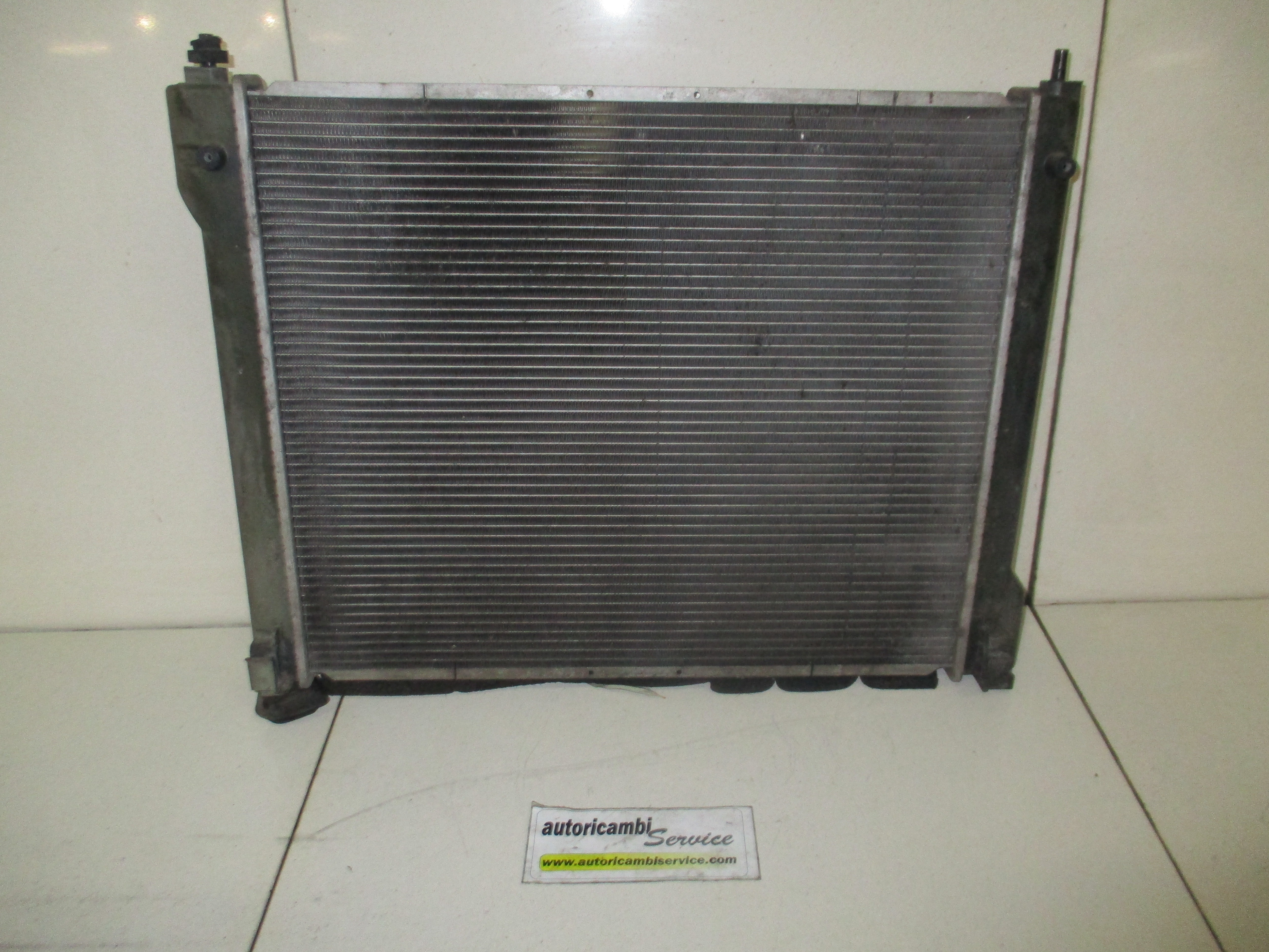 RADIATOR VODE OEM N. 214101KC5A ORIGINAL REZERVNI DEL NISSAN JUKE F15 (2010 - 2019) BENZINA LETNIK 2011