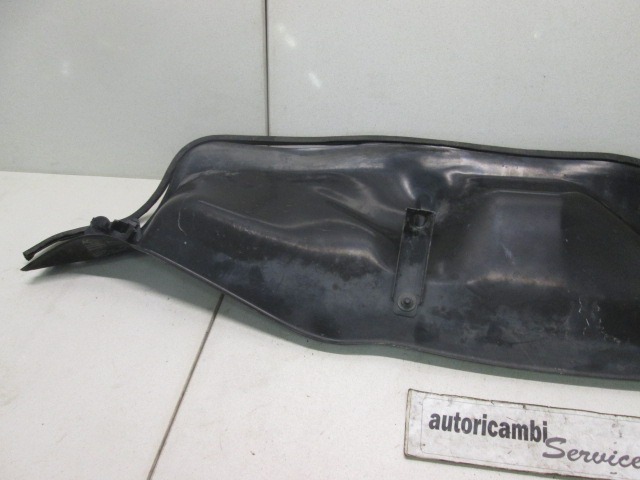 RE?ETKA POD VETROBRANSKIM STEKLOM OEM N. 6N0010209M ORIGINAL REZERVNI DEL VOLKSWAGEN NEW BEETLE 9C1 1C1 1Y7 (1999 - 2006) DIESEL LETNIK 1999