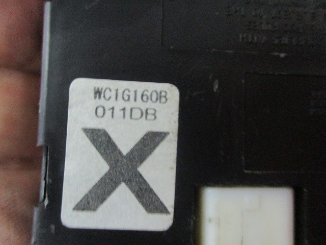 OJACEVALEC AVDIO/RADIO ENOTA  OEM N. CWTWC1G154 ORIGINAL REZERVNI DEL NISSAN JUKE F15 (2010 - 2019) BENZINA LETNIK 2011