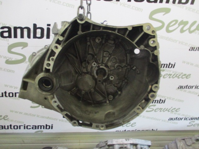 ROCNI MENJALNIK OEM N. 320101KGOA ORIGINAL REZERVNI DEL NISSAN JUKE F15 (2010 - 2019) BENZINA LETNIK 2011