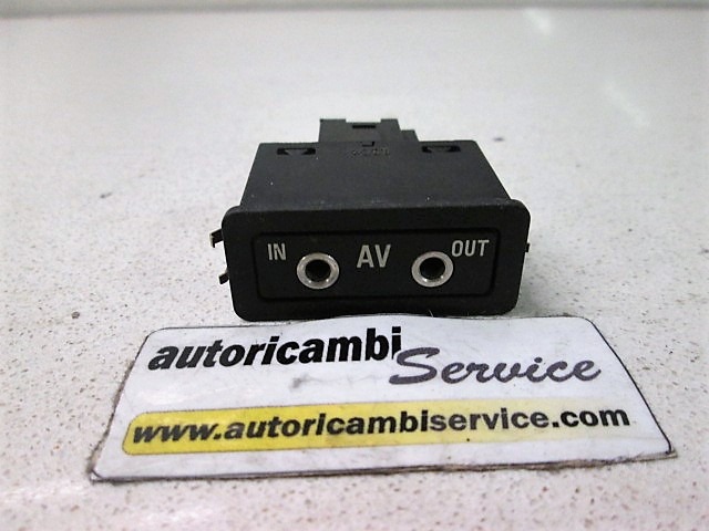 USB / AUX OEM N. 496020 ORIGINAL REZERVNI DEL BMW X5 E53 LCI R (2003 - 2007) DIESEL LETNIK 2004