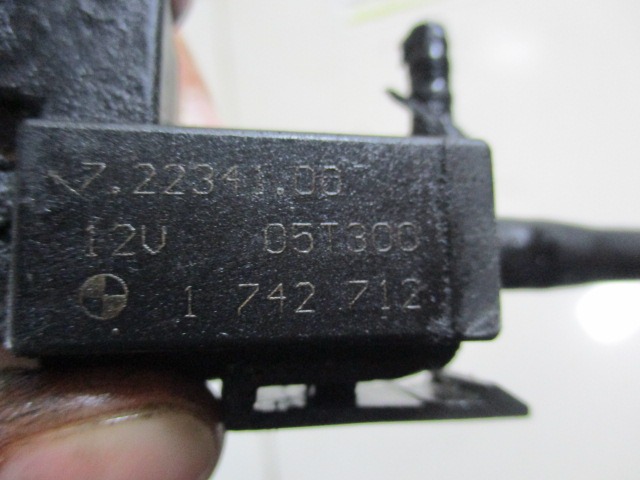 ELEKTROVENTIL  OEM N. 1742712 ORIGINAL REZERVNI DEL BMW SERIE 7 E65/E66/E67/E68 LCI R (2005 - 2008) DIESEL LETNIK 2005