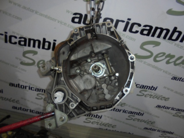 ROCNI MENJALNIK OEM N. 18251 Cambio meccanico ORIGINAL REZERVNI DEL LANCIA MUSA 350 R (09/2007 - 8/2013) DIESEL LETNIK 2010