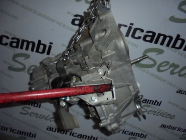 ROCNI MENJALNIK OEM N. 18251 Cambio meccanico ORIGINAL REZERVNI DEL LANCIA MUSA 350 R (09/2007 - 8/2013) DIESEL LETNIK 2010