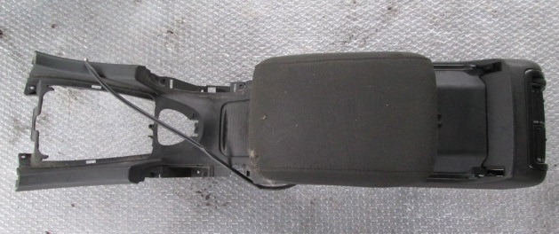 NASLON ZA ROKE/SREDINSKA KONZOLA OEM N. 12804384 ORIGINAL REZERVNI DEL SAAB 9-3 YS3F MK2 BER/SW/CABRIO (2003 - 2006) DIESEL LETNIK 2004