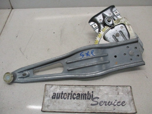 ROCNI SISTEM ZA DVIGOVANJE ZADNJEGA STEKLA  OEM N. 6983052180 ORIGINAL REZERVNI DEL TOYOTA YARIS P9 MK2 (01/2006 - 2009) DIESEL LETNIK 2007