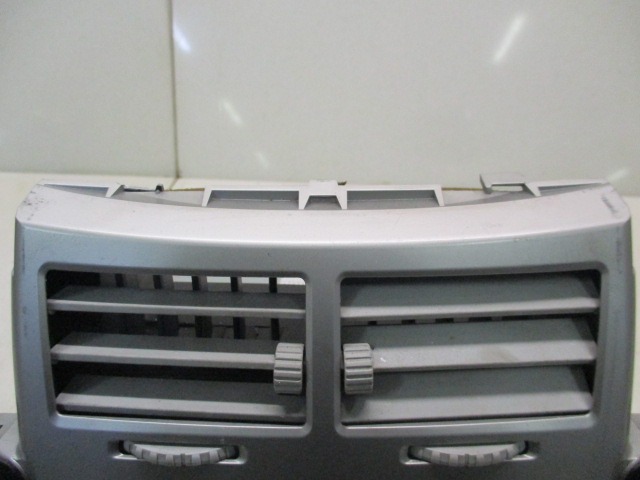 RADIO CD / OJACEVALNIK / IMETNIK HIFI OEM N. 86120-0D210 ORIGINAL REZERVNI DEL TOYOTA YARIS P9 MK2 (01/2006 - 2009) DIESEL LETNIK 2007