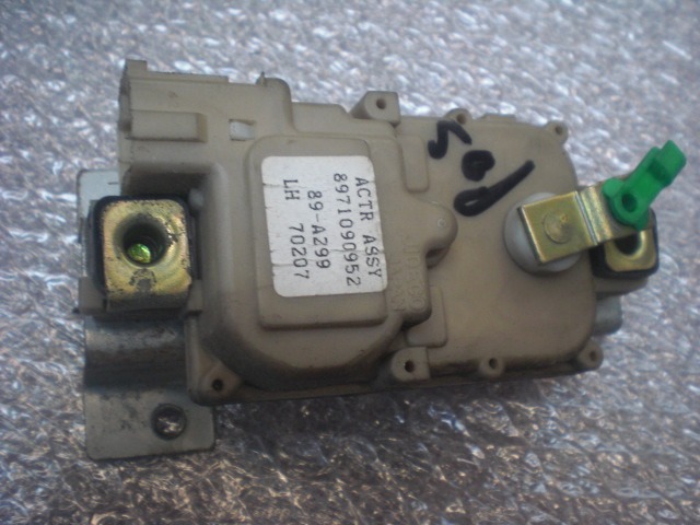 ZAKLEPANJE PRTLJA?NIH VRAT  OEM N. 8971090952 ORIGINAL REZERVNI DEL OPEL FRONTERA A U92 (1992 - 1998) DIESEL LETNIK 1998