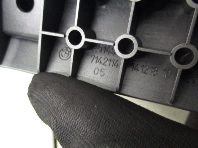 NOTRANJE OKRASNE LETVE  OEM N. 8421690000000 ORIGINAL REZERVNI DEL BMW SERIE 7 E65/E66/E67/E68 LCI R (2005 - 2008) DIESEL LETNIK 2005