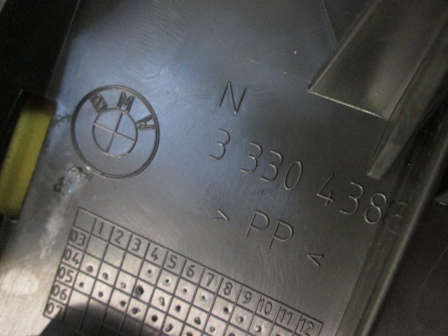 LATVIJSKI STRANSKI SEDEZI ZA ZADNJE SEDEZE OEM N. 52203413579 ORIGINAL REZERVNI DEL BMW X3 E83 (2004 - 08/2006 ) DIESEL LETNIK 2005