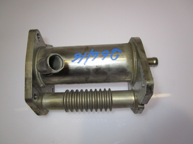 EGR VENTIL/IZMENJALNIK OEM N. 147355713R ORIGINAL REZERVNI DEL DACIA LOGAN MK1 (2004 - 2013) DIESEL LETNIK 2011