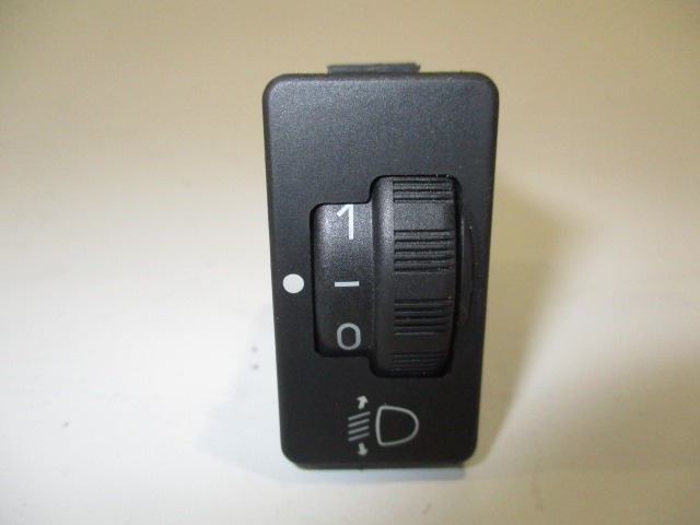GLAVNO STIKALO LUCI OEM N. 841520H010 ORIGINAL REZERVNI DEL TOYOTA AYGO B1 (2005 - 2009) BENZINA LETNIK 2008