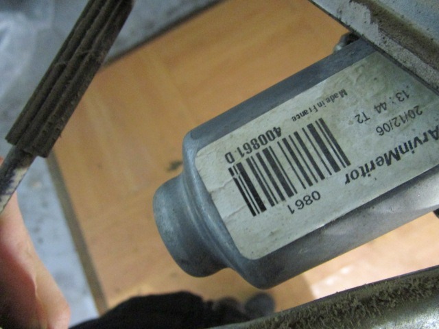 MEHANIZEM DVIGA SPREDNJIH STEKEL  OEM N. 400861D ORIGINAL REZERVNI DEL RENAULT CLIO BR0//1 CR0/1 KR0/1 MK3 (2005 - 05/2009) DIESEL LETNIK 2007