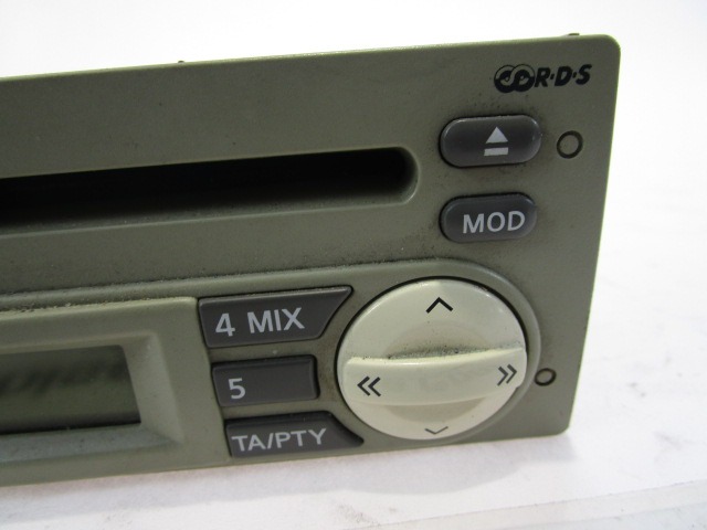 RADIO CD / OJACEVALNIK / IMETNIK HIFI OEM N. 8635123393 ORIGINAL REZERVNI DEL NISSAN MICRA K12 K12E MK3 (2002 - 2010) BENZINA LETNIK 2004
