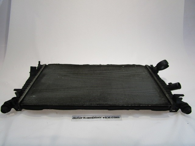 RADIATOR VODE OEM N. 3M5H8005TJ ORIGINAL REZERVNI DEL FORD FOCUS CMAX DM2 MK1 (10/2003 - 03/2007) DIESEL LETNIK 2004