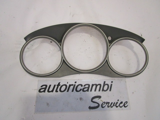 NOTRANJE OKRASNE LETVE  OEM N. 77210-SAA-GO ORIGINAL REZERVNI DEL HONDA JAZZ GD GE3 GE2 MK2 (2002 - 2008) GD1 GD5 GD GE3 GE2 GE GP GG GD6 GD8 BENZINA LETNIK 2005