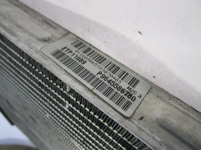 RADIATOR VODE OEM N. 9645586780 ORIGINAL REZERVNI DEL PEUGEOT 307 3A/B/C/E/H BER/SW/CABRIO (2001 - 2009) DIESEL LETNIK 2007